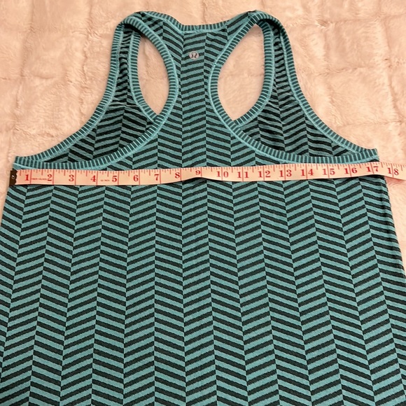 Lululemon Top | Size: 10 | Women | Racerback Tank Top - Picture 3 of 7